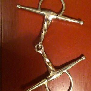 Full cheek, slow twist snaffle. Sz  5 1/2”